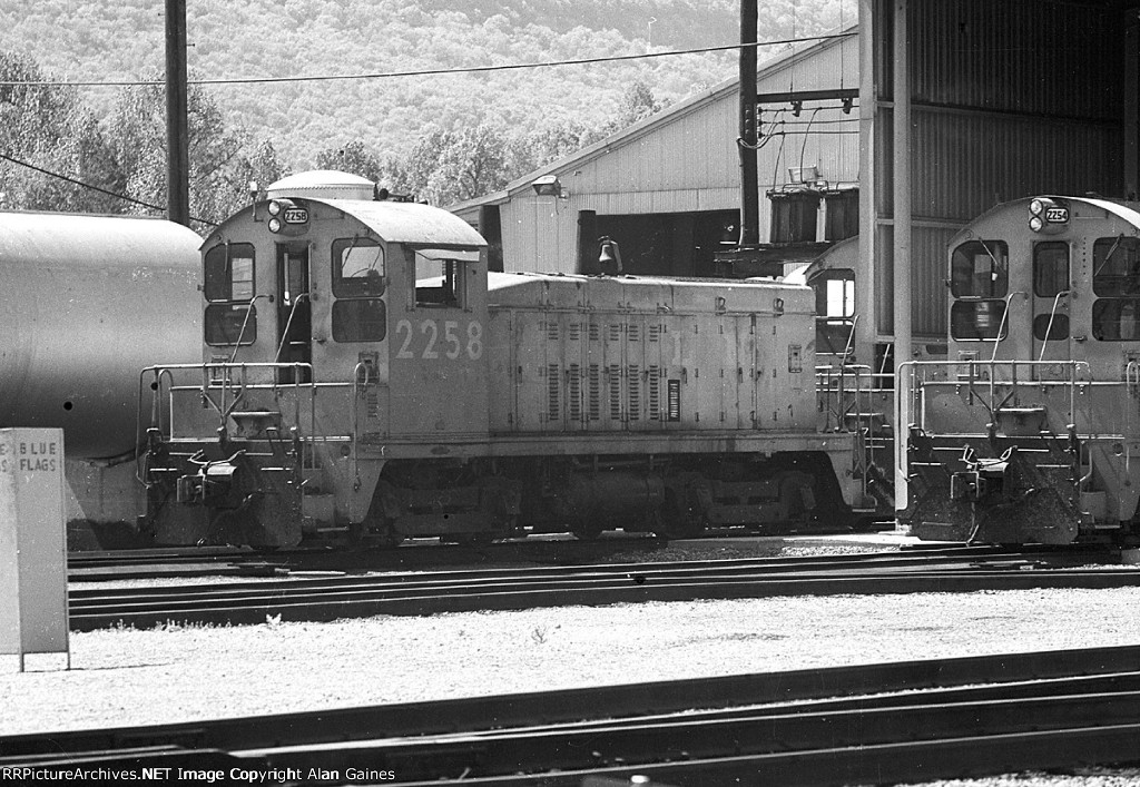 L&N 2258